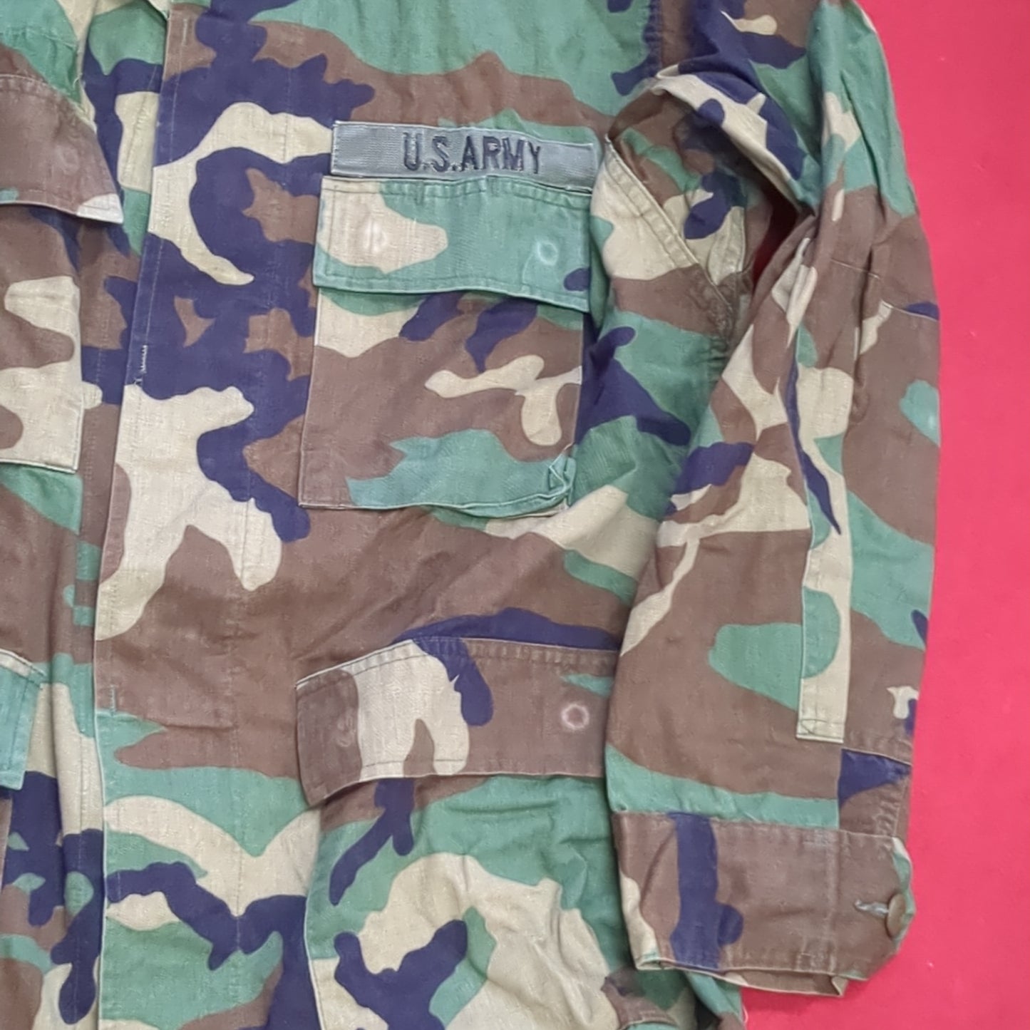 US Army Woodland Camo Coat Size Medium Short Good Condition (A04- DC02-A7)