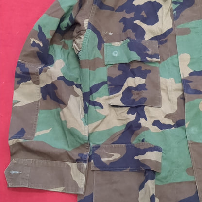 US Army Medium Regular BDU Woodland Top Jacket Used  (a10 DC4-i)