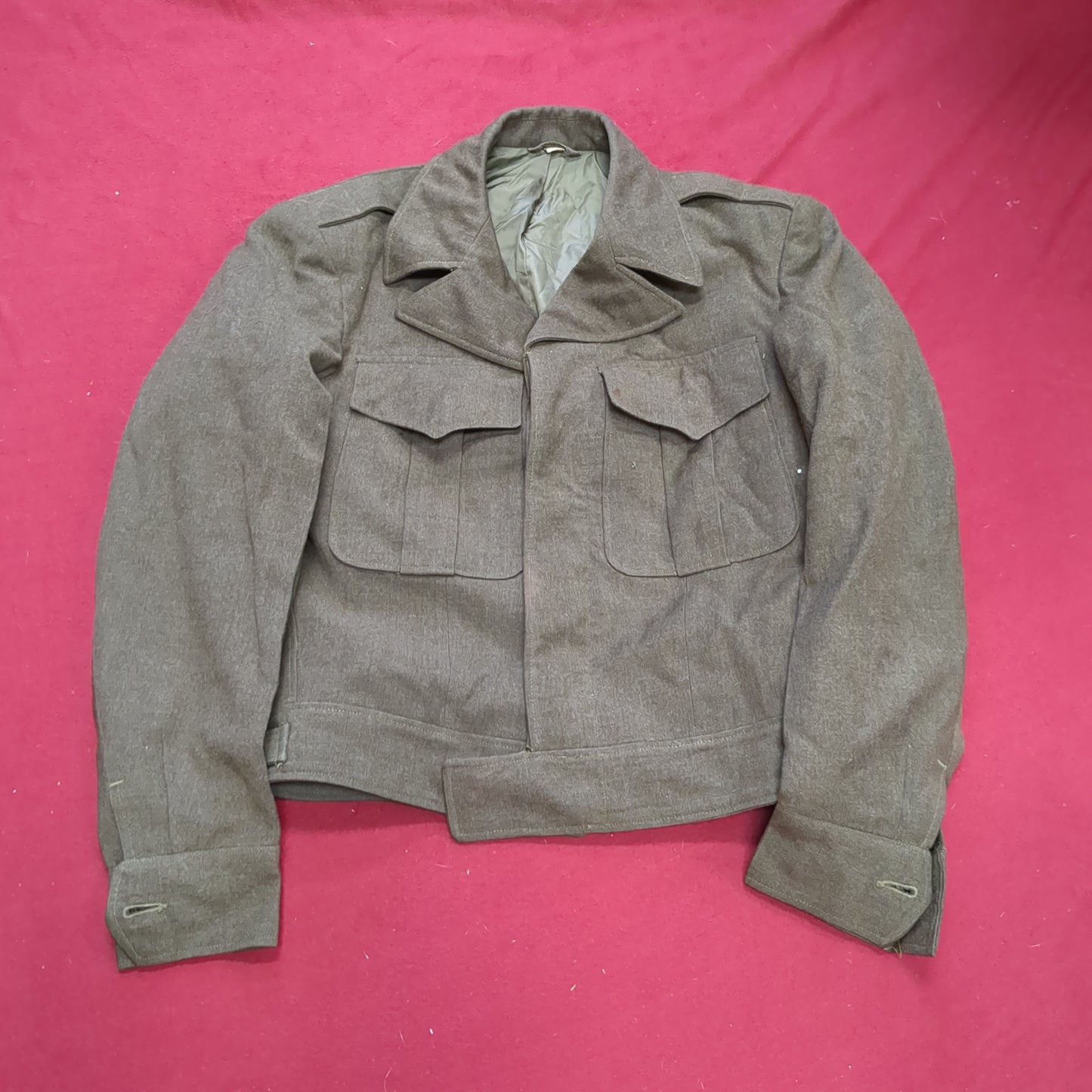 WWII 1946 34R IKE Jacket, Field, Wool OD Good Condition (a11 db9-L)