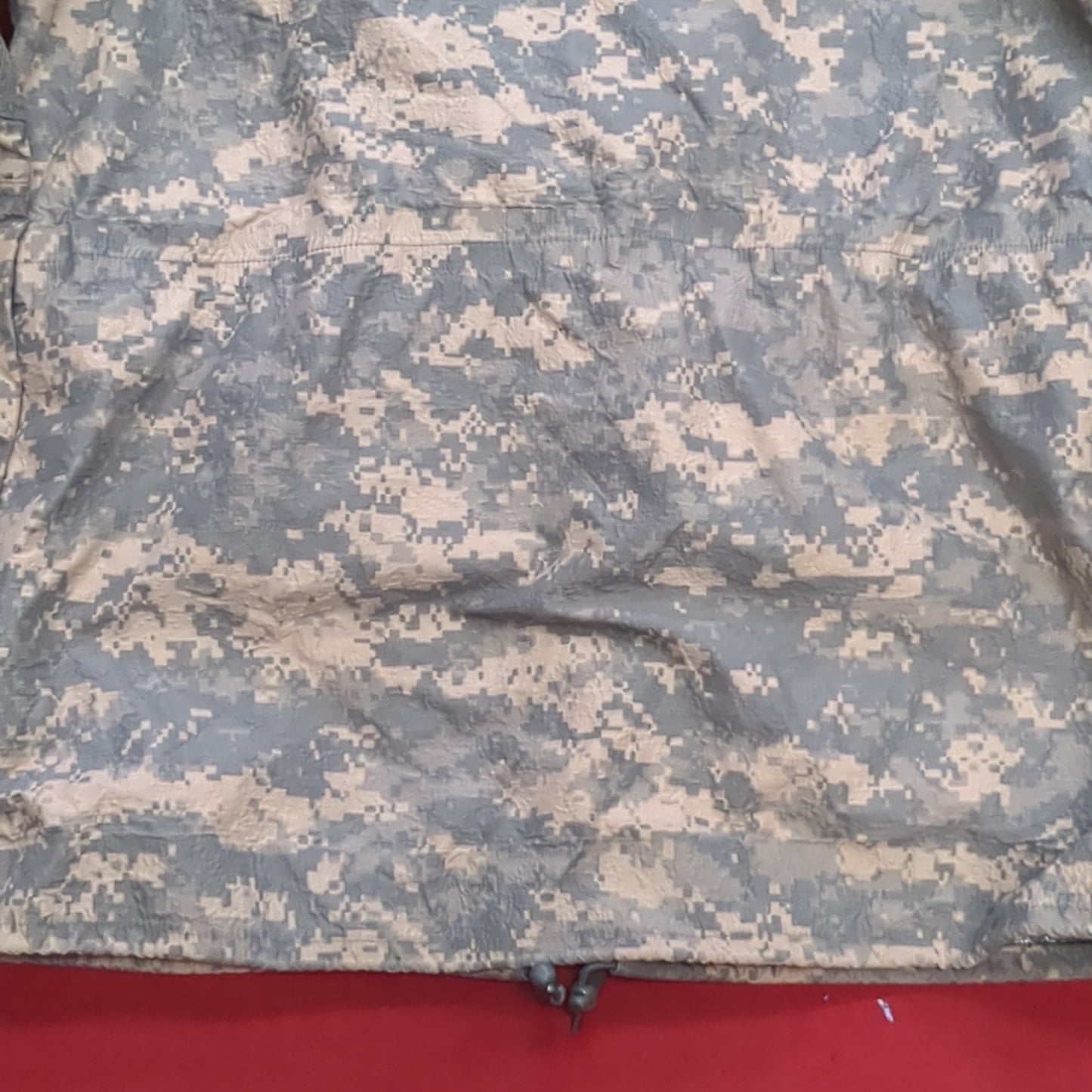 US Army Medium Long Gore-tex Extreme Cold Weather Parka Jacket ACU Used (acu-SEP22)