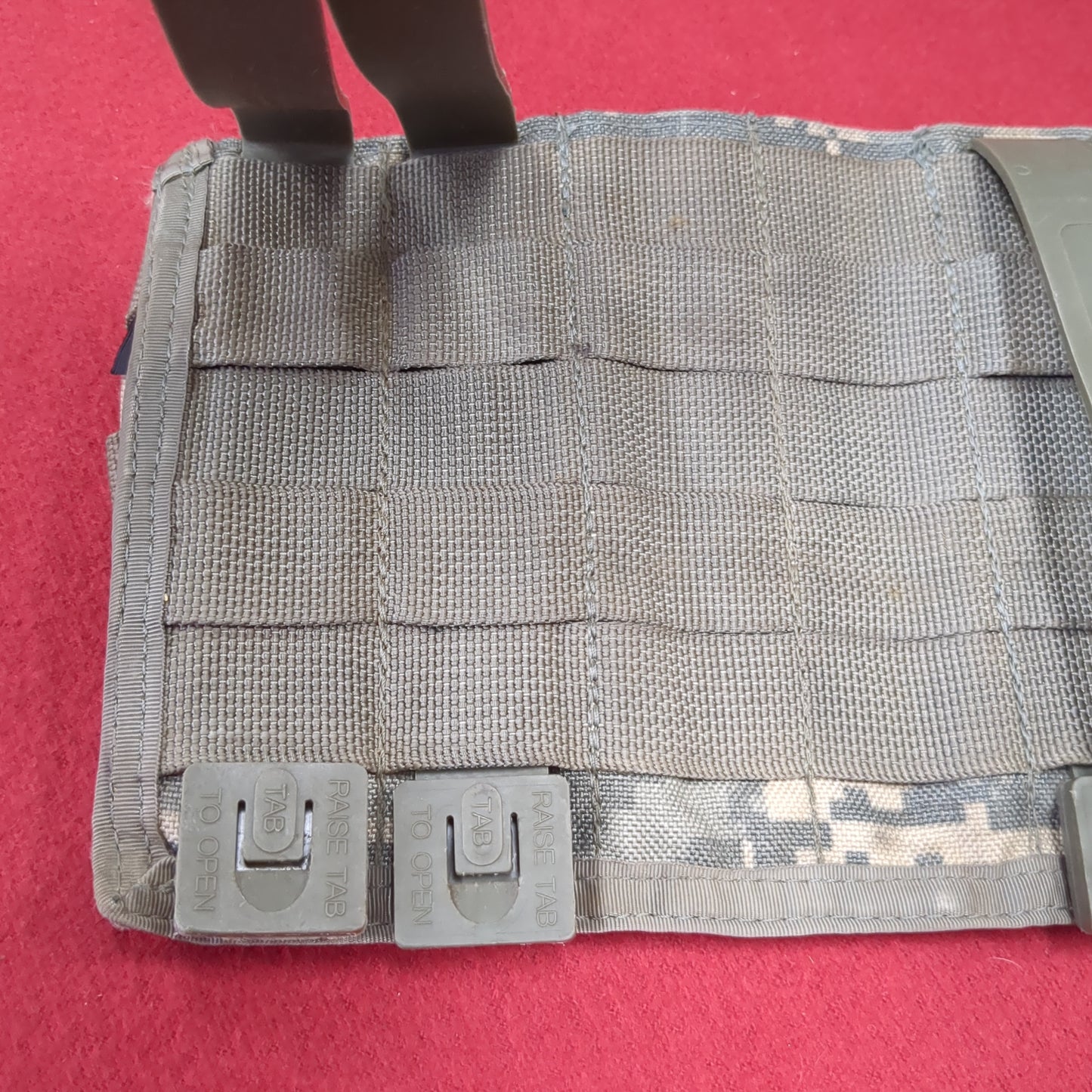 US Army Triple 3 Magazine Pouch ACU UCP Used (36cr- ca4-SEP89)