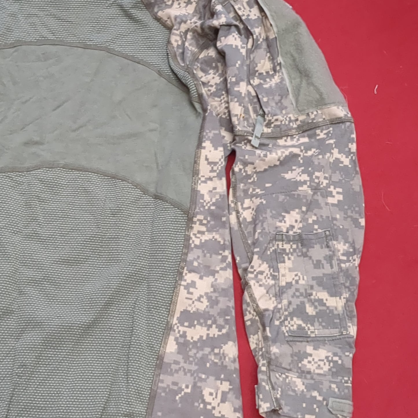 NOS US Army Medium Turtleneck Type 1 Combat ACU Digital FRAC Top Shirt (fb05-MH344)