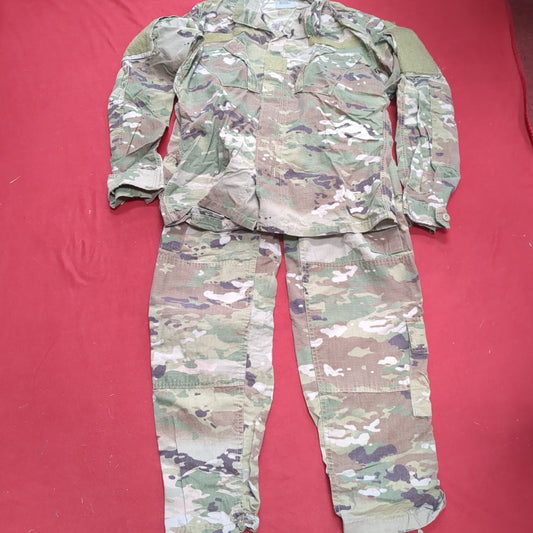 SET of US Army Small Regular Uniform OCP Top and Bottom Used (ec10-16)