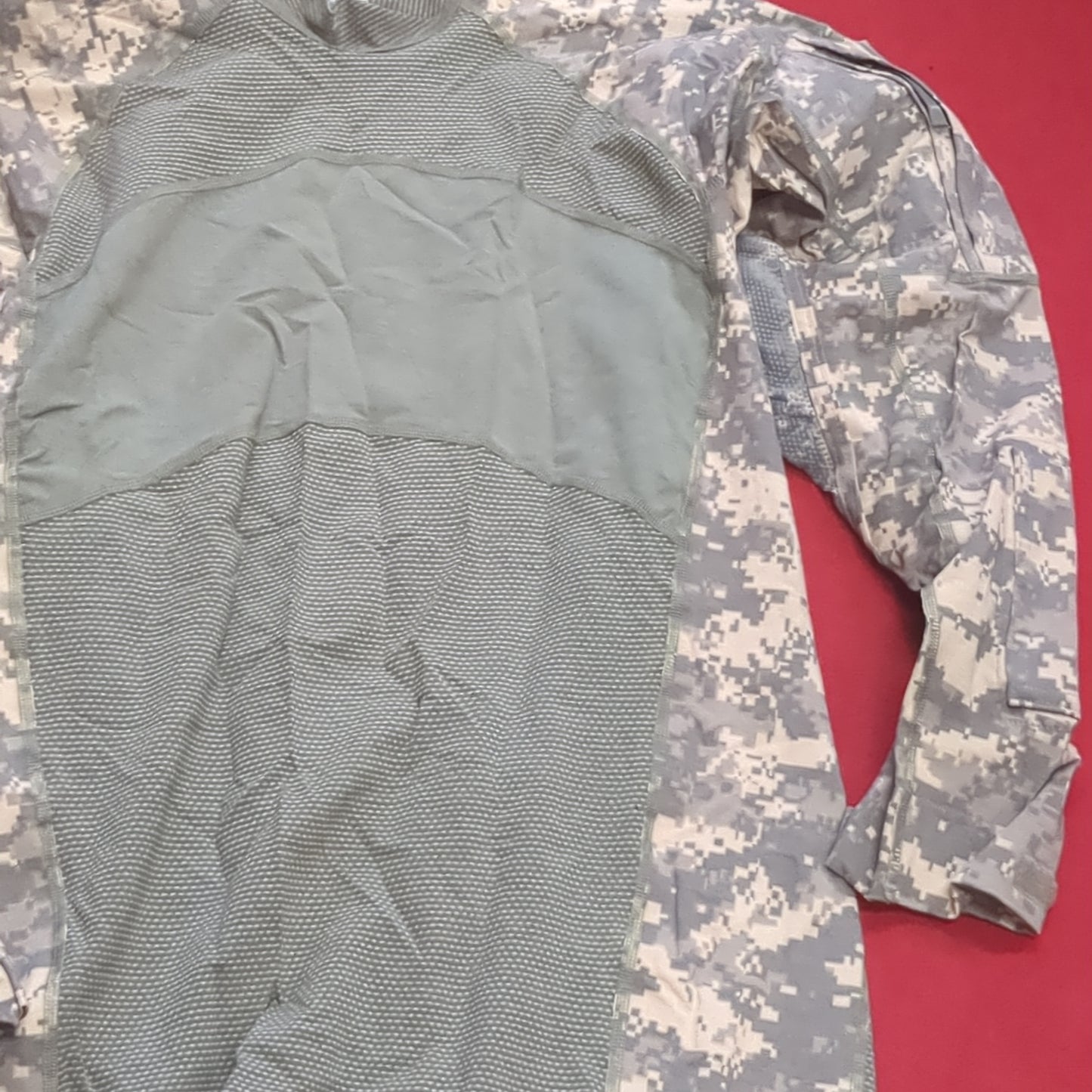 US Army Large ACU Deployment Combat Top Shirt Good (fb11-g204)