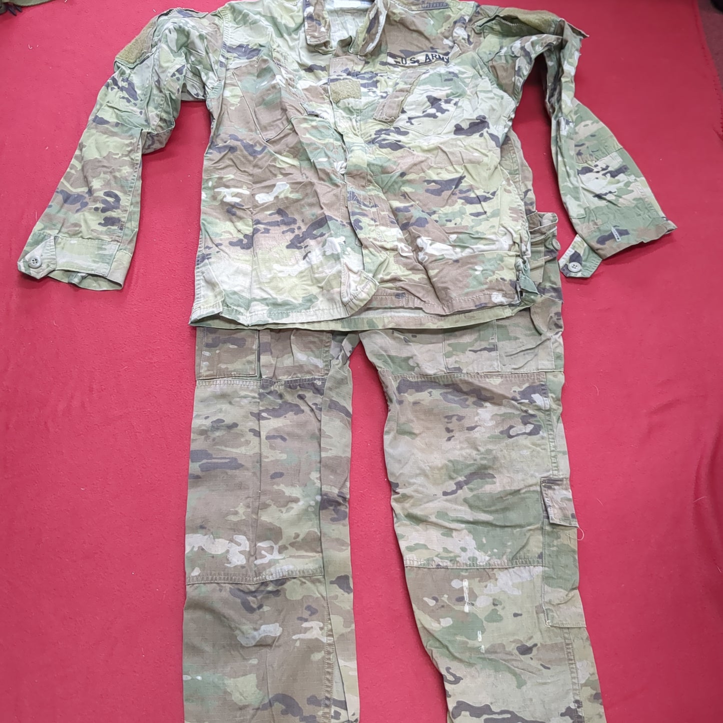 Set of US Army Small Regular Traditional OCP Camo Uniform Used (ocp4- fa16-MH345)