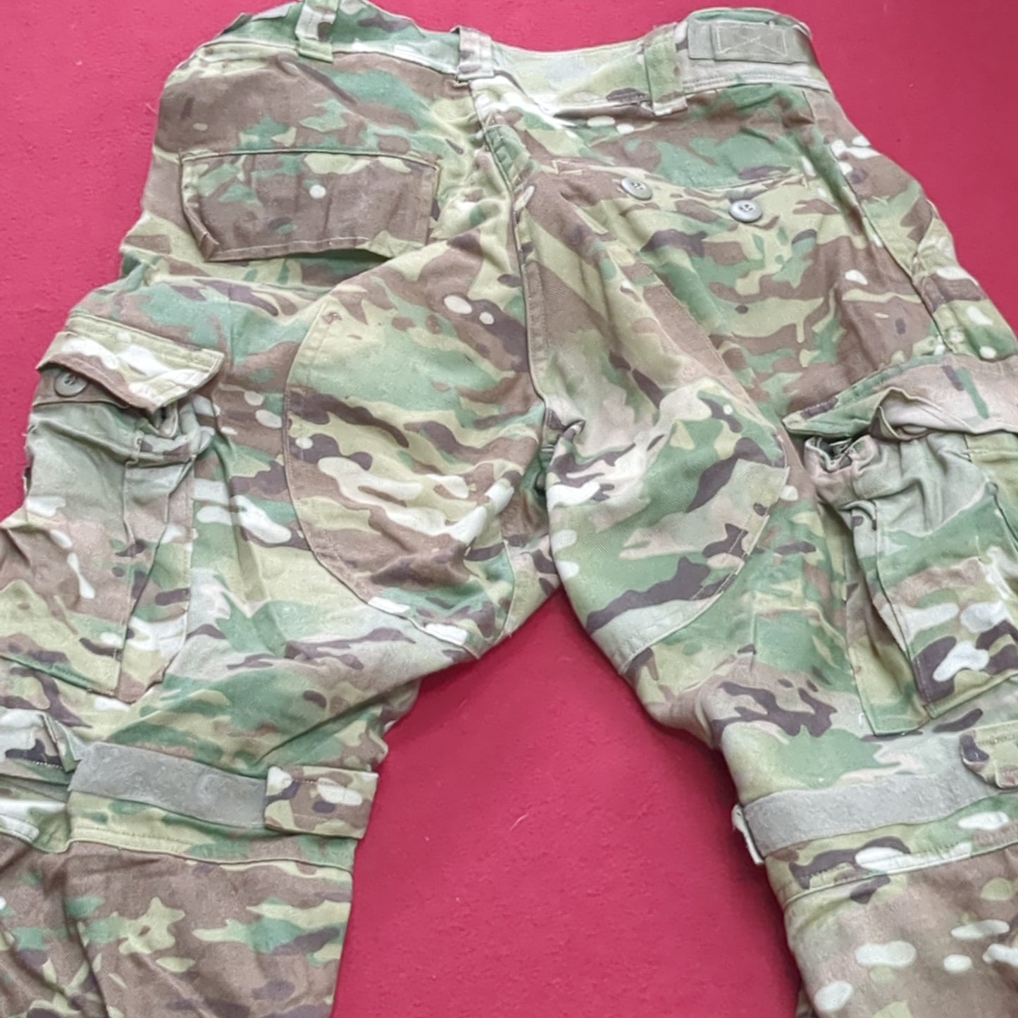 US Army Small Long Combat OCP Multicam FRAC Pants w/ Knee Pads Excellent condition (ocp1- fa19-MAR99)