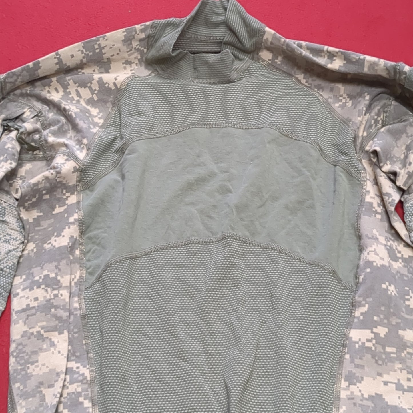 NOS US Army Medium Turtleneck Type 1 Combat ACU Digital FRAC Top Shirt (fb05-OCT141)