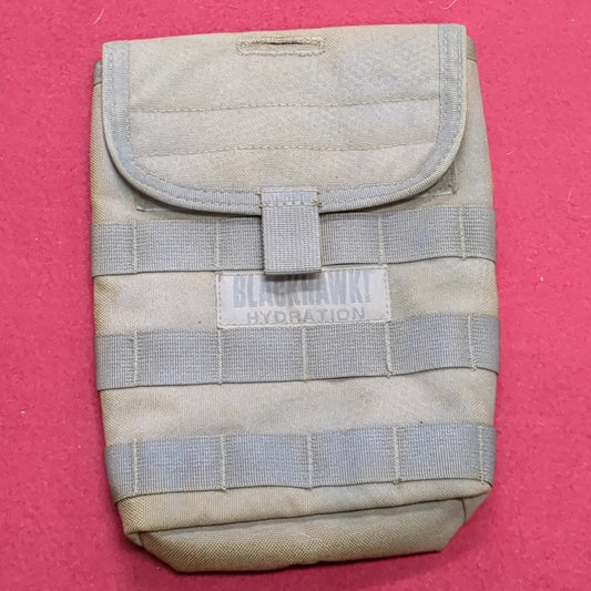 Blackhawk Side/Back Hydration Pouch W/O Speed Clips Coyote Tan Used (09o-NOV100)