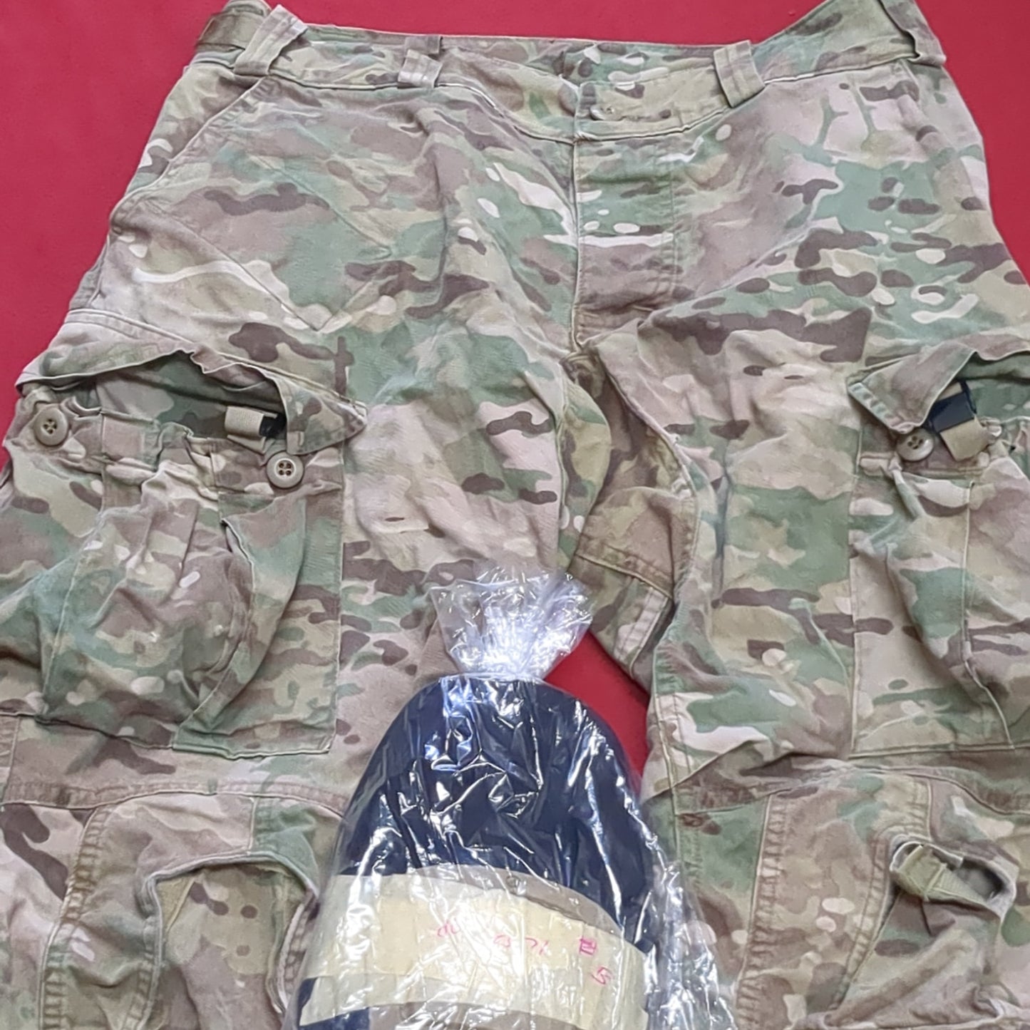 US Army Medium Regular Combat OCP Multicam FRAC Pants w/ Knee Pads Excellent Condition *ocp4- fa16-YAM02*