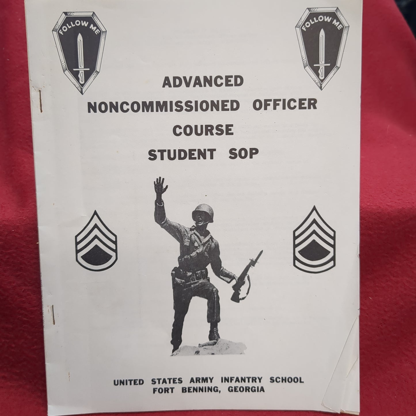 BOOK ADVANCED NONCOMMISIONED OFFICER COURSE STUDENT SOP15 MAY 1985  (BOX25)