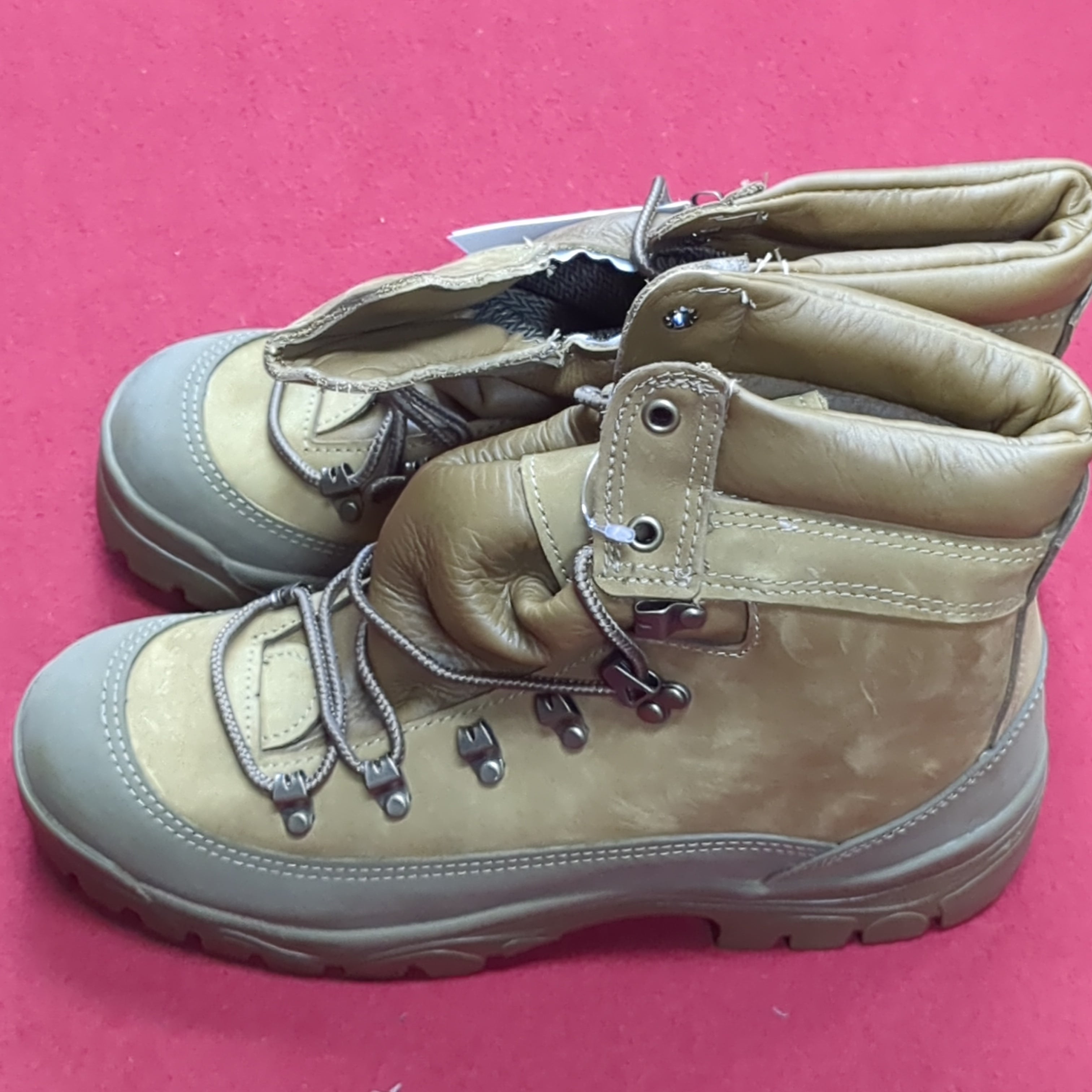 Bates mountain combat boots best sale