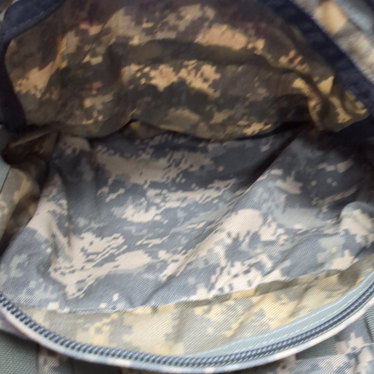 Spec Ops T.H.E. Tactical Military Backpack Pack Digital UCP/ACU Excellent Condition (gsk5-NOV298)