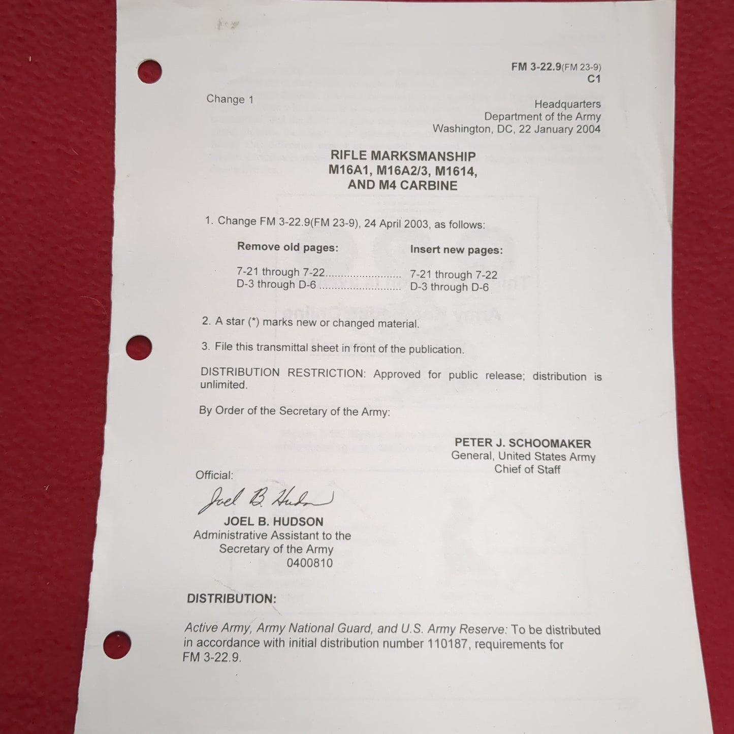 BOOK -  RIFLE MARKSMANSHIP: M16A1, M16A2/3, M1614, AND M4 CARBINE 22: CHANGE ONE:  JANUARY 2004 (BOX 28)