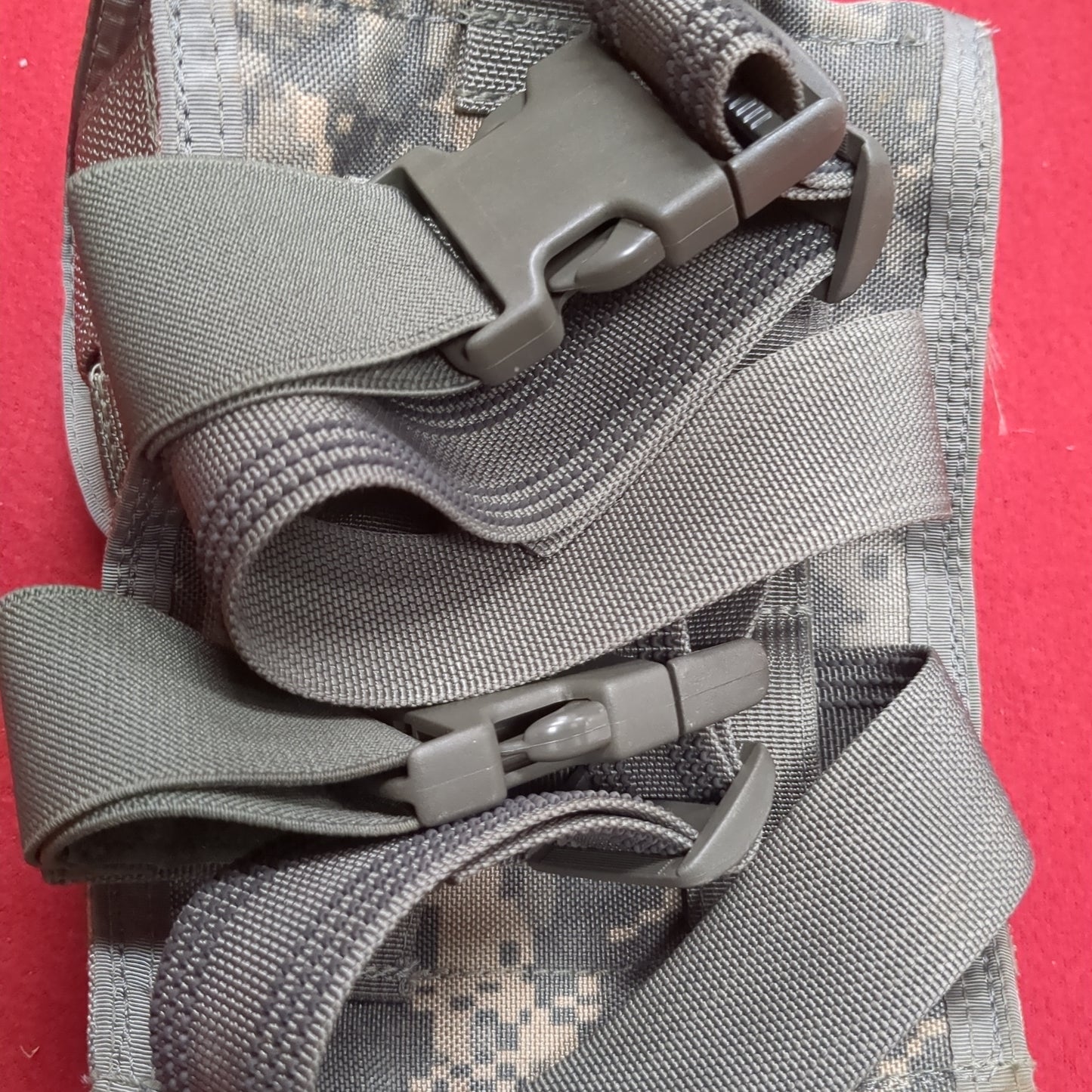 Dump Pouch UCP/ACU Leg Drop Molle Excellent Condition (03s-DEC19)