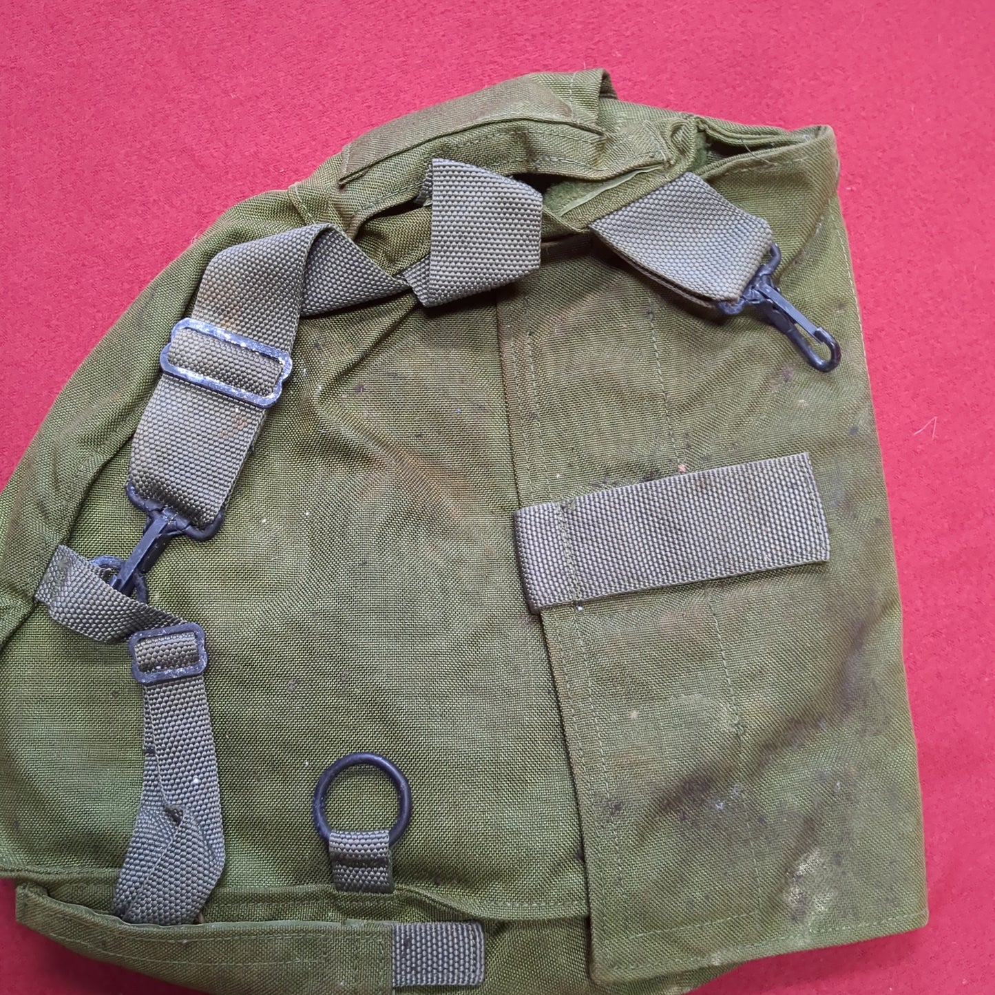 Vintage US Army Gas Mask Carrying Case Bag w/ Straps Used  (cbrn4-DEC68)