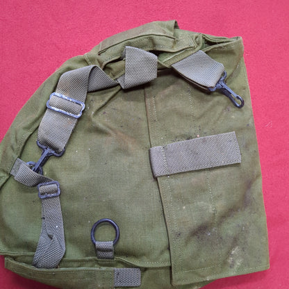 Vintage US Army Gas Mask Carrying Case Bag w/ Straps Used  (cbrn4-DEC68)