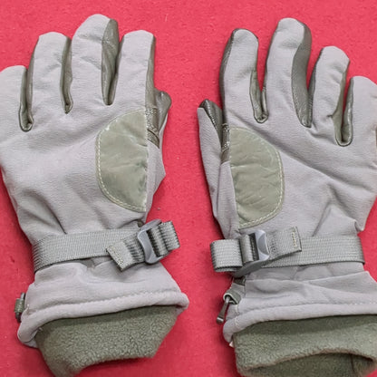 US Army Men's Small  Intermediate Cold/Wet Weather Gloves Excellent Condition (40cr- cb2-DEC118)