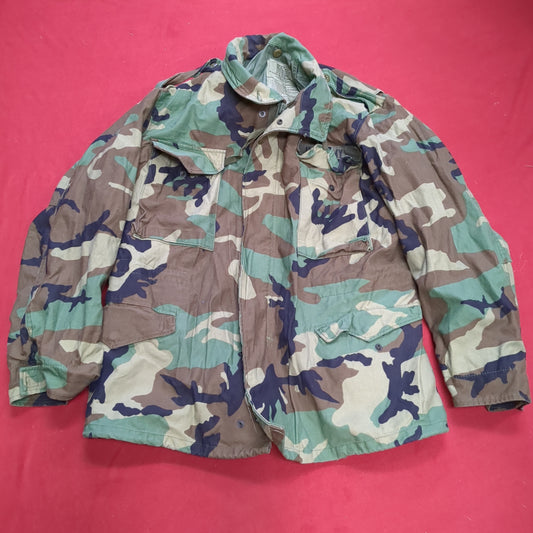 US Army Medium/Regular BDU Woodland Man's Cold Weather Field Jacket Excellent Condition (bsu2-DEC135)