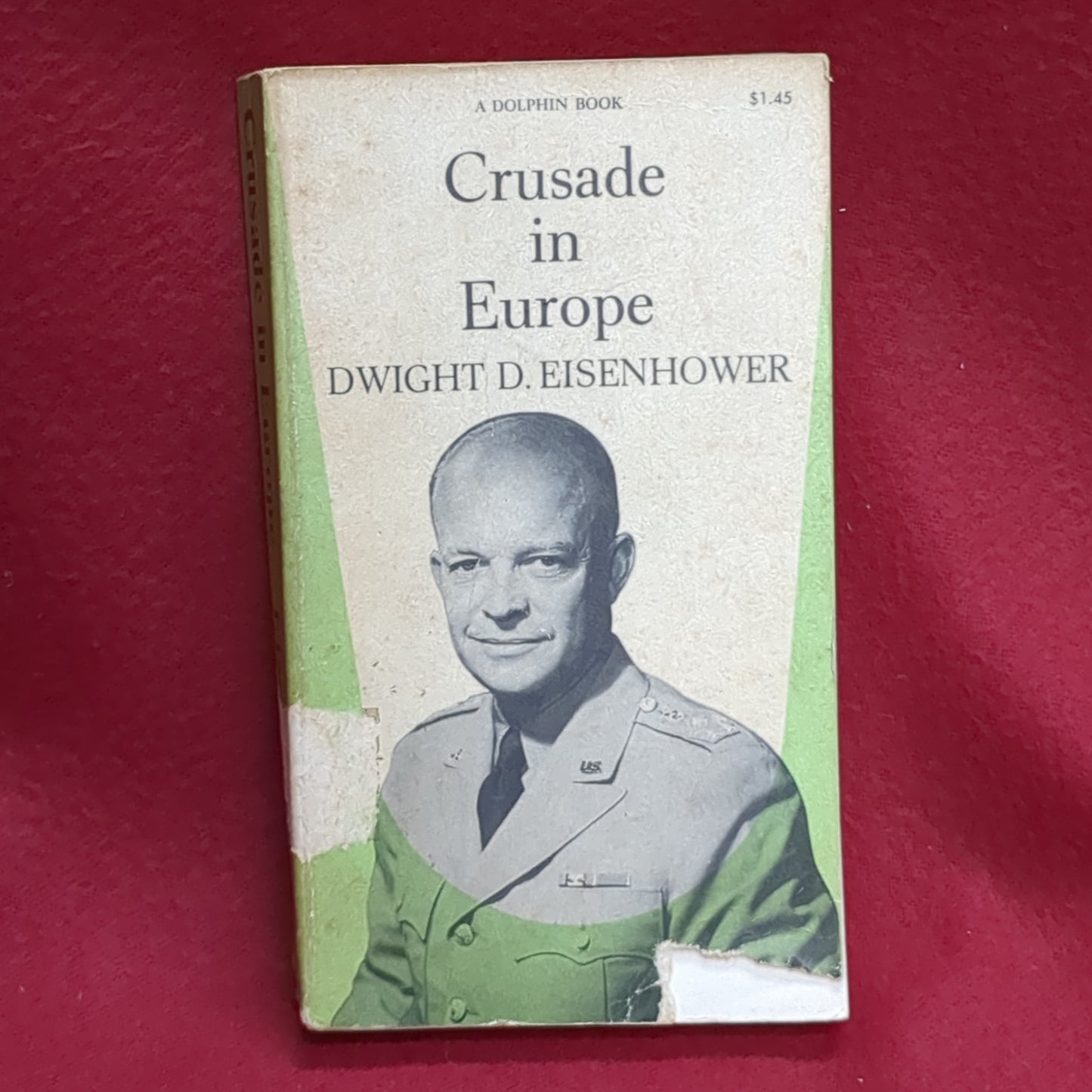 BOOK  - CRUSADE IN EUROPE: WRITTEN BY DWIGHT D. EISENHOWER: 1961 (BOX36)