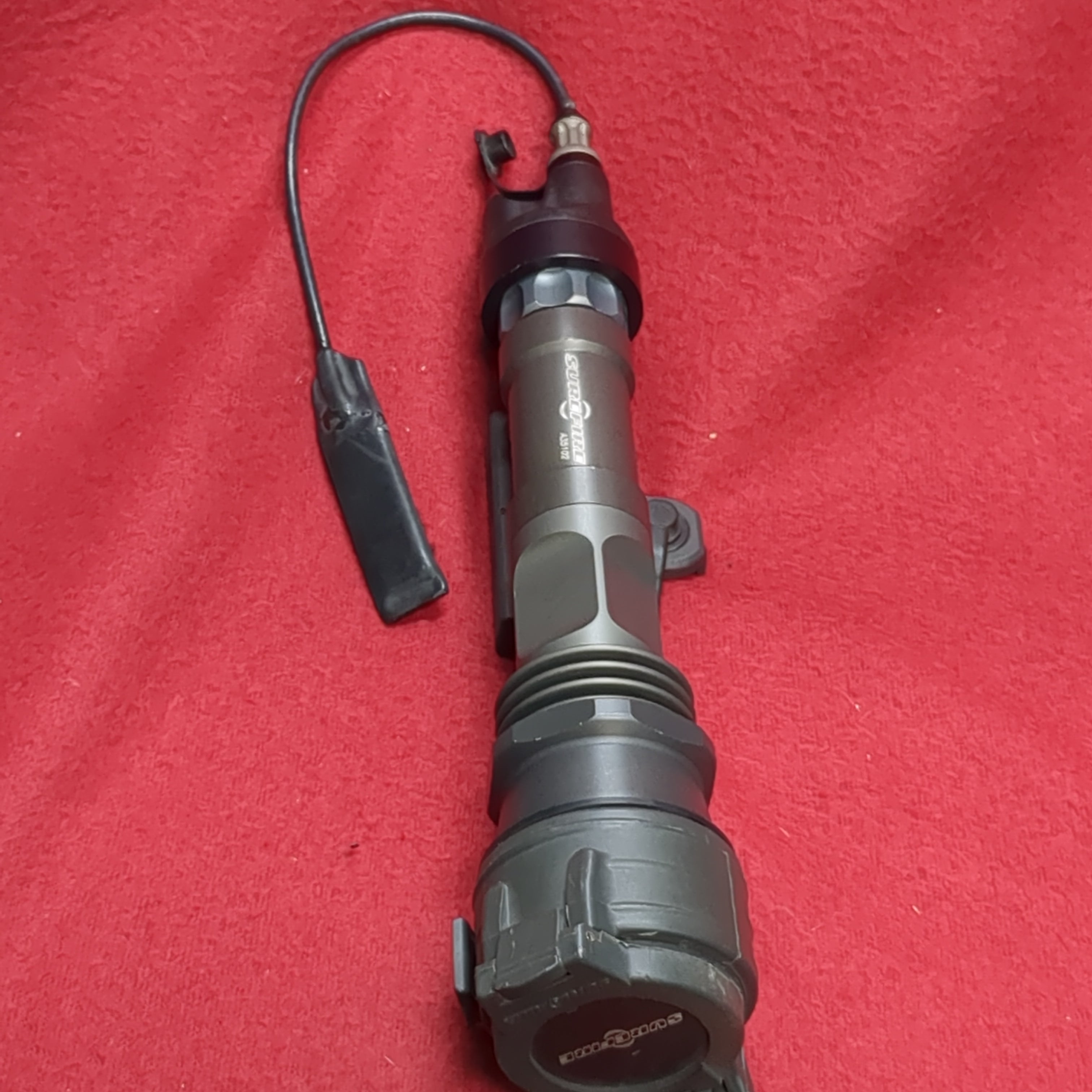 Surefire hot a013266 with A.R.M.S-17 trilock