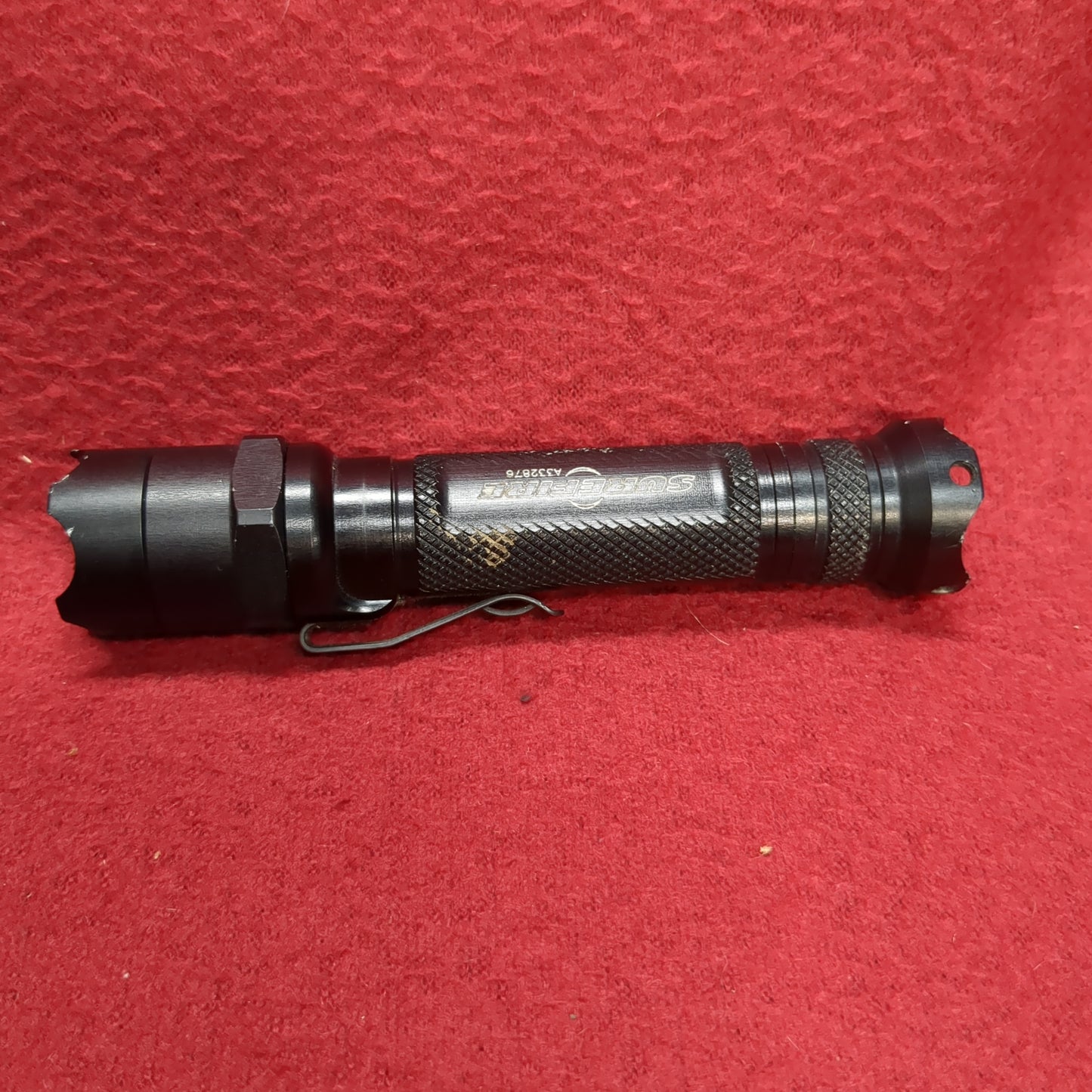 Surefire E2D Defender Flashlight Used (j09-DEC158)