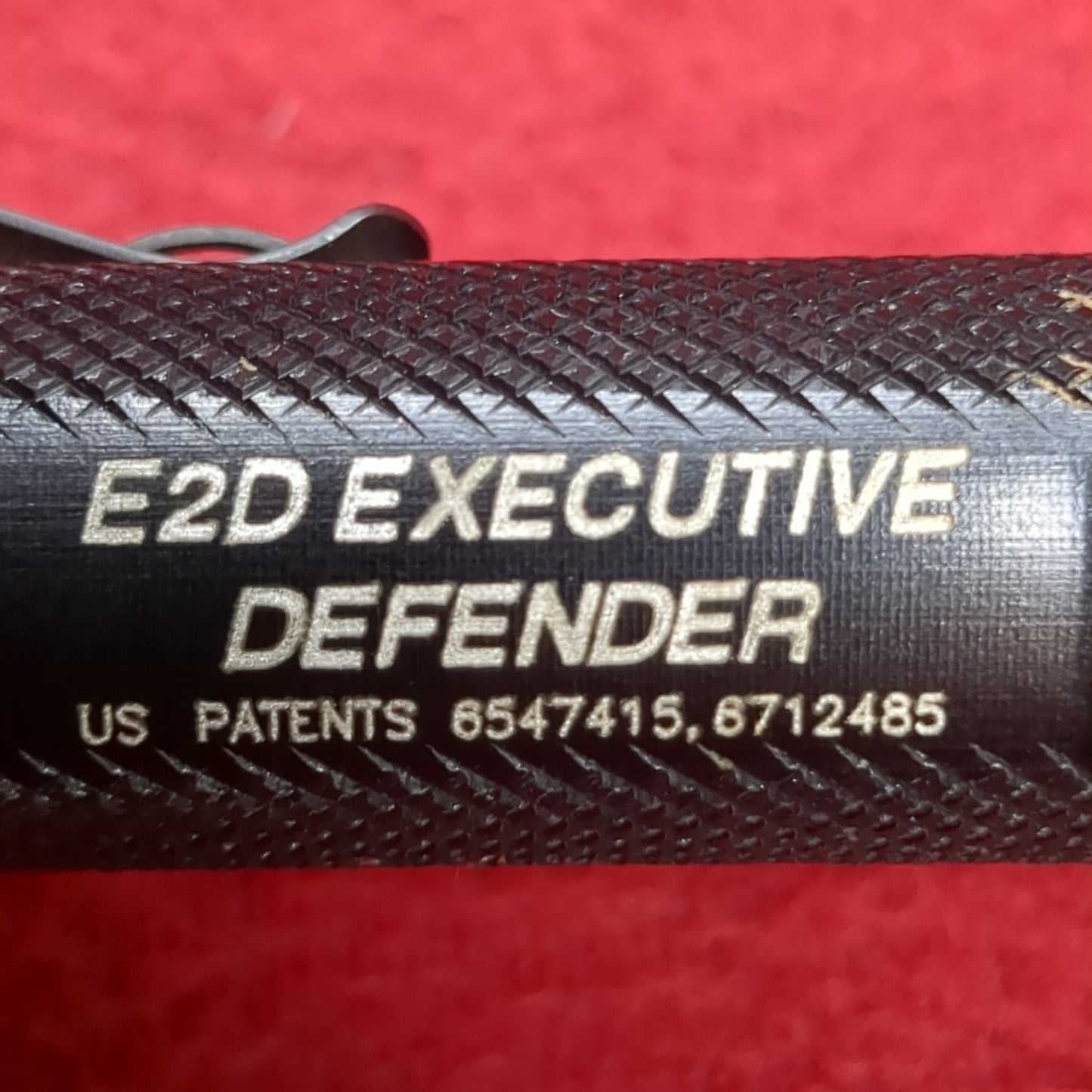 Surefire E2D Defender Flashlight Used (j09-DEC158)