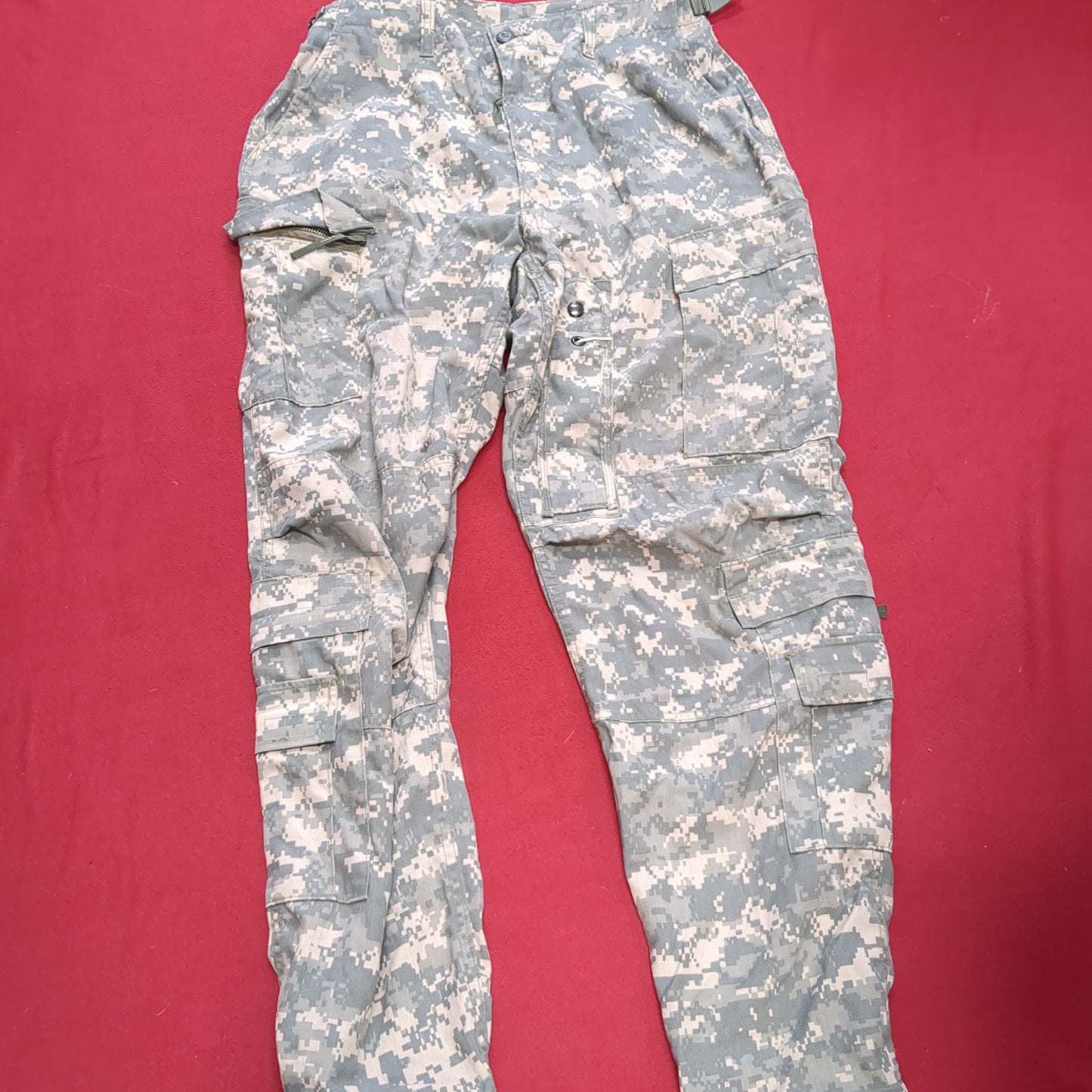 SET of US Army Flight Large Long Top/ Large Regular Pants Combat Aircrew Uniform Top Pants ACU Digital Pattern Excellent Condition (acu4-DEC163)