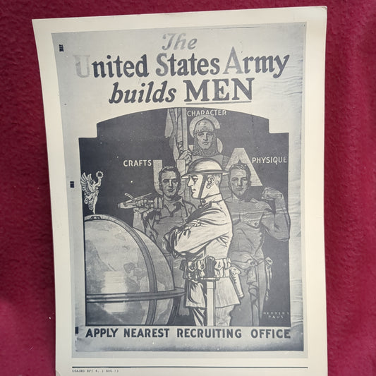 BOOK -  (FLYER)  THE UNITED STATES BUILDS MEN: AUG 73  (BOX40)