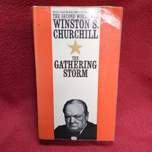 BOOK  THE GATHERING STORM (WINSTON S. CHURCHILL )  (BOX44)