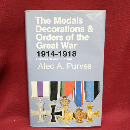 BOOK     MEDALS DECORATIONS & ORDERS OF WAR 1914-1918  (BOX46)