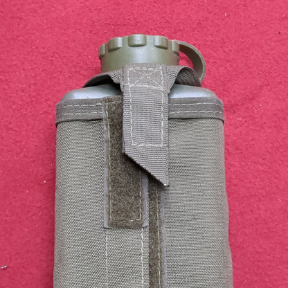 Israeli 1 Liter Plastic Canteen w/ Cover IDF Marked Good Condition (03s-JAN99)