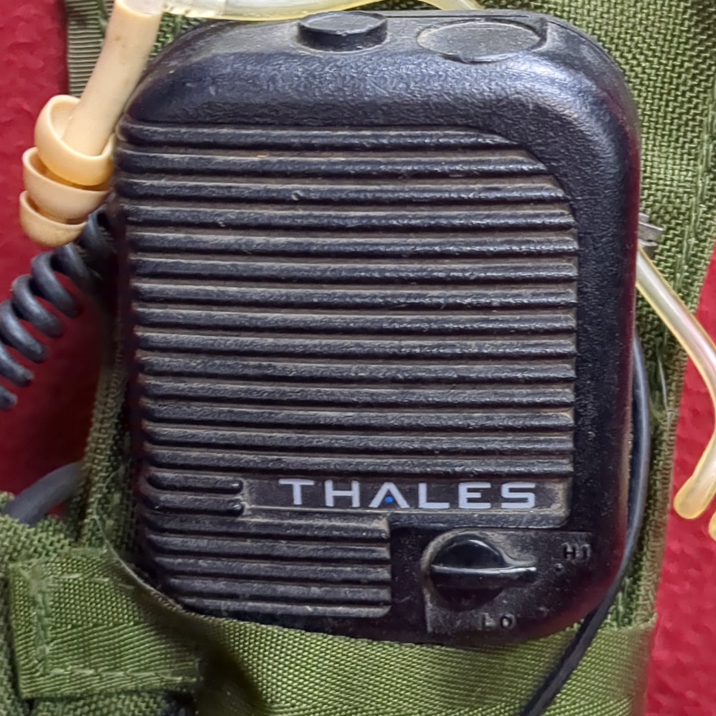 Thales Hand mic and Antenna W/ Earpiece Camouflage Carrier Bag (com1-JAN102)