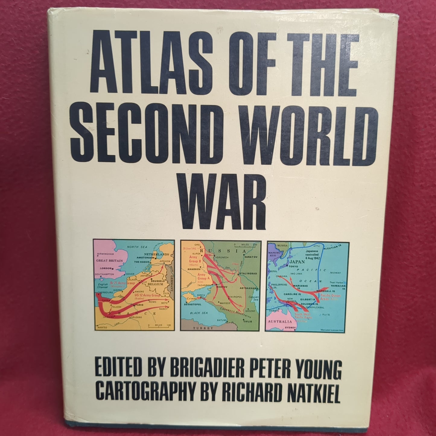 BOOK      ATLAS OF THE SECOND WORLD WAR  (BOX47)