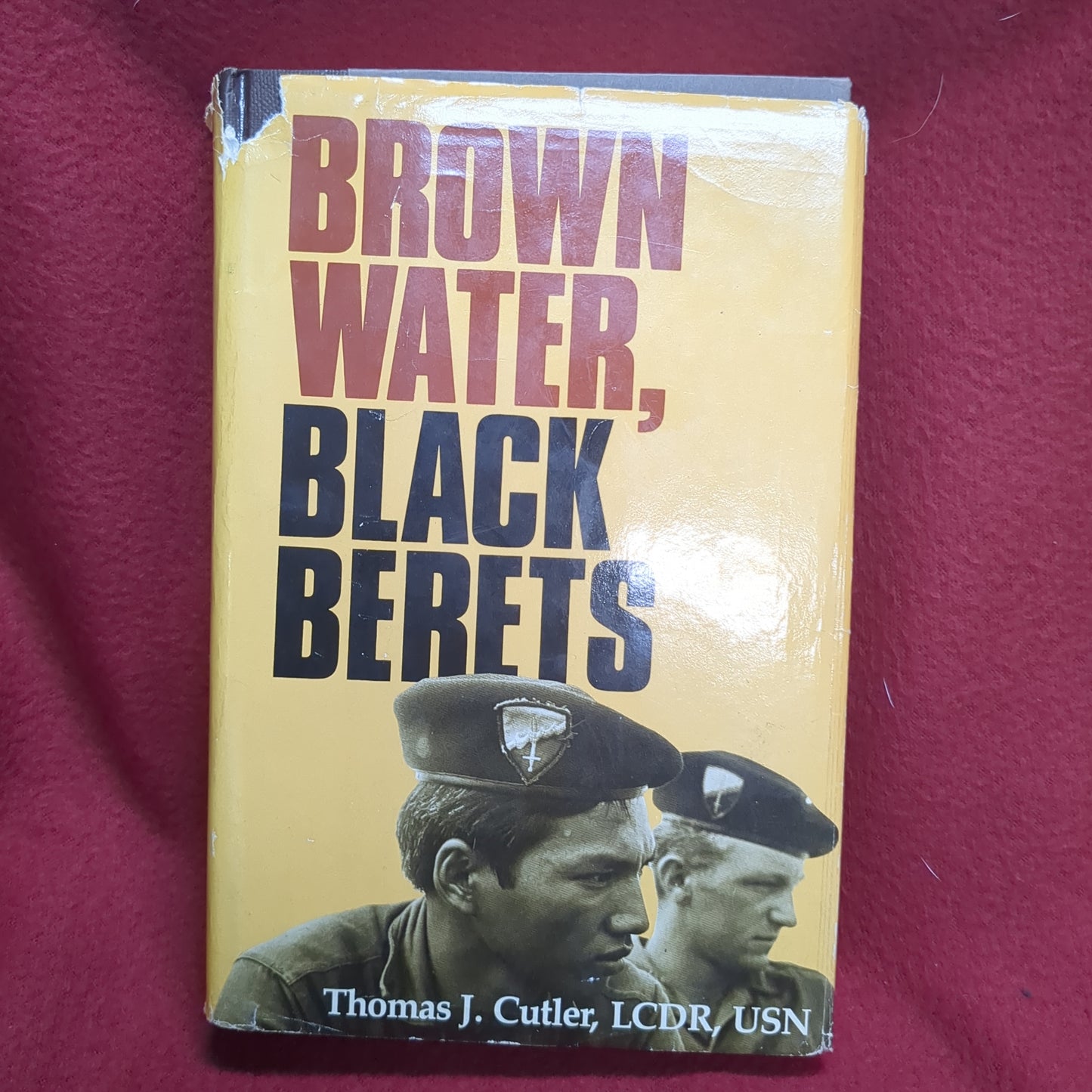 BOOK      BROWN WATER, BLACK BERETS  (BOX49)