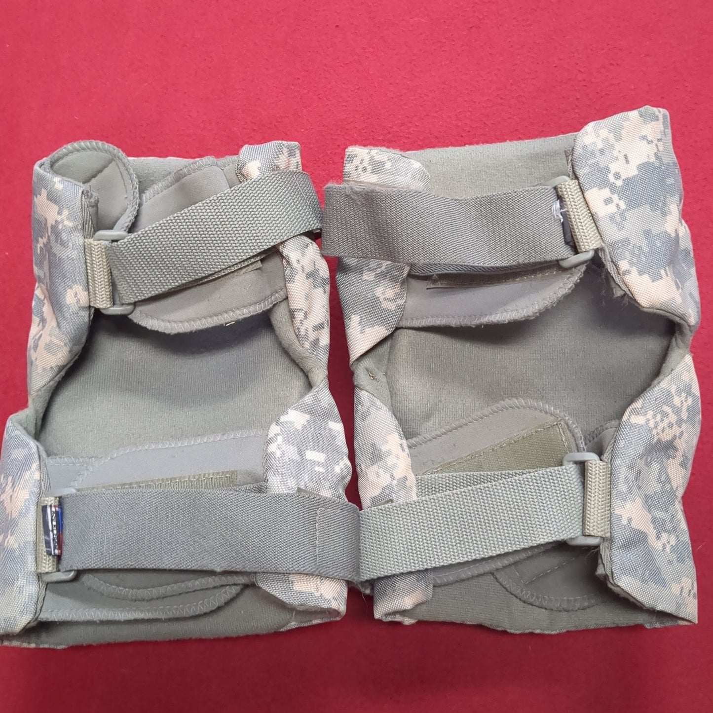 ALTA Large US Military Issue ACU UCP Knee Pads Used (gcg2-JAN182)