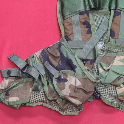 US Army Military Woodland Camouflage Enhanced Tactical Fighting Load Carrier  FLC W/ Pouches Good Condition (lbv3-FEB11)