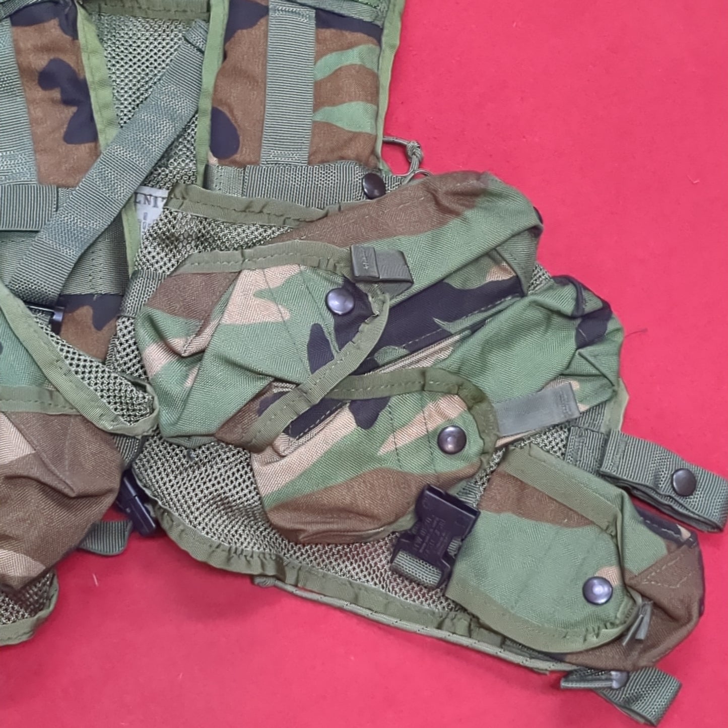 US Army Military Woodland Camouflage Enhanced Tactical Fighting Load Carrier  FLC W/ Pouches Good Condition (lbv3-FEB11)