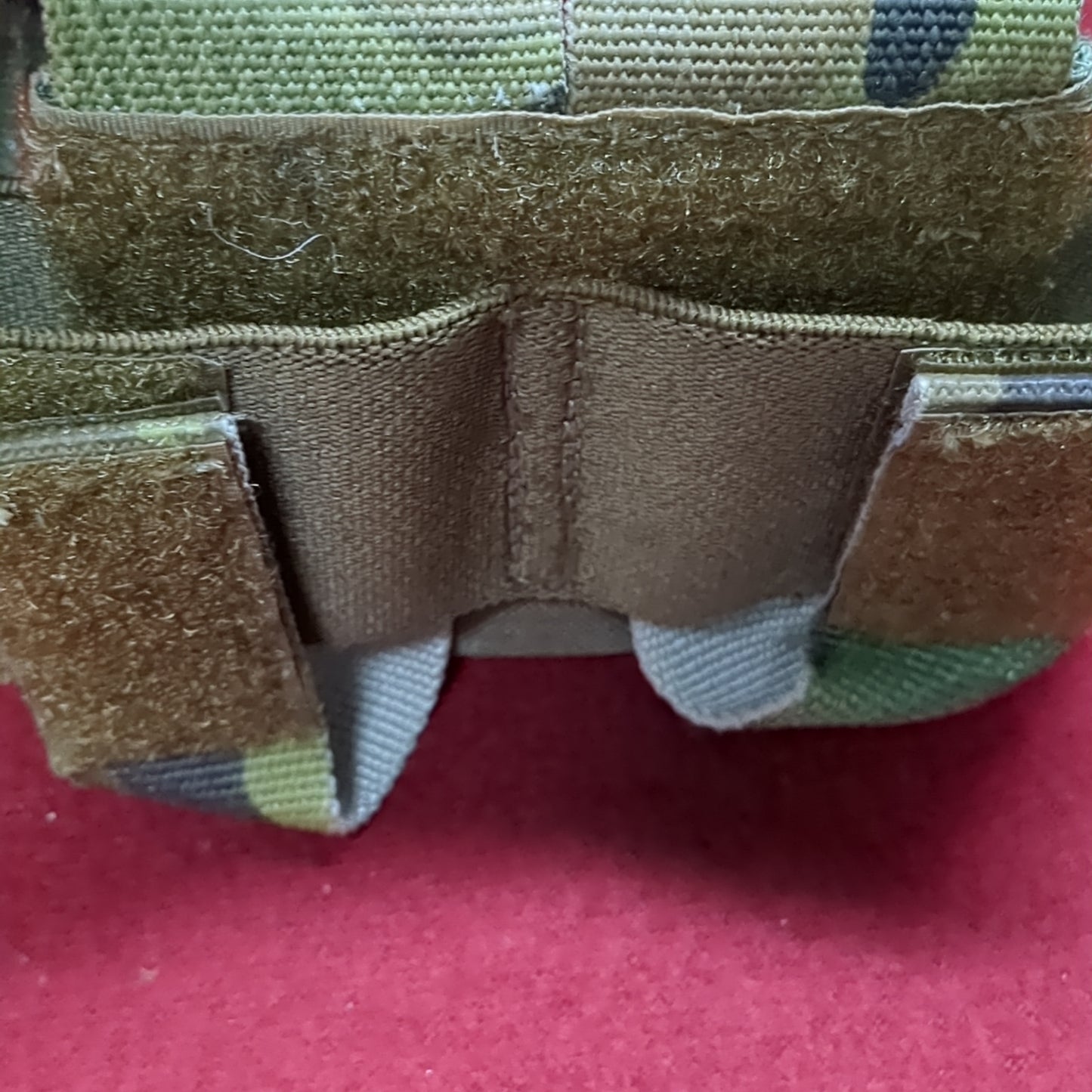 HIGH GROUND ADJUSTABLE 40 MM POUCH, DOUBLE GOOD CONDITION (34cr-FEB27)