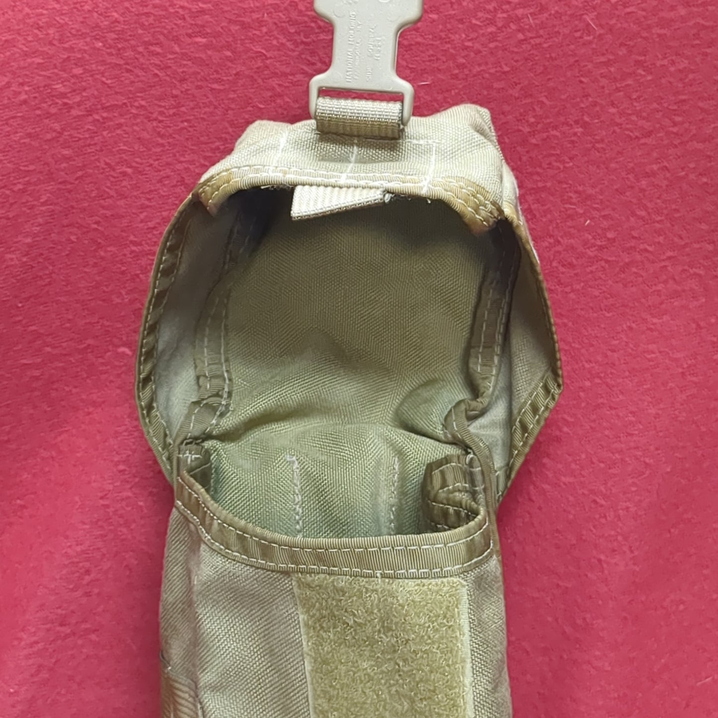 Large Multi-purpose/ Utility Pouch Coyote Brown Molle II Used (34cr-FEB31)