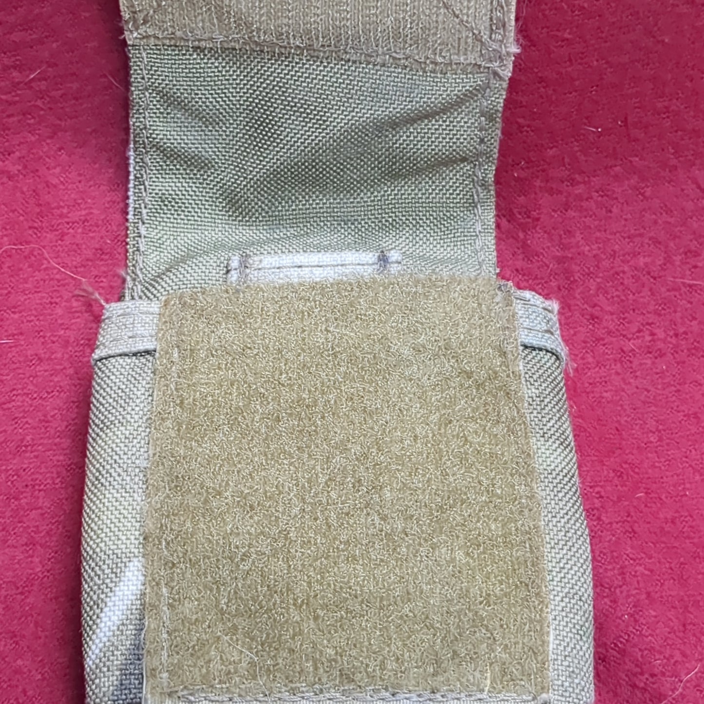 Military Small OCP Utility/Admin Pouch W/Clips Good Condition (34cr-FEB35)