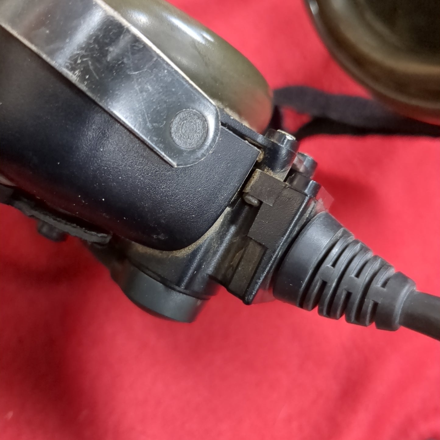 US Army Bose Tri-port Military Tactical Headset W/ Microphone Excellent Condition (com1-FEB103)