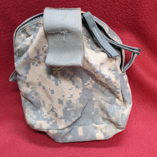 US Army Pocket Medic Kit Pouch Specialty Defense UCP Molle II  7638 Used (34cr-FEB129)