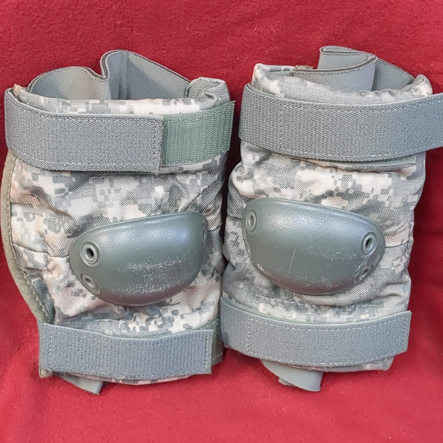 ALTA Medium US Military Issue ACU UCP Elbow Pads Used (gcg2-MAR33)