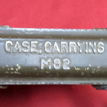 US Military M1A1 Gunners Quadrant w/ M82 Metal Carrying Case  (gsk2-MAR69)