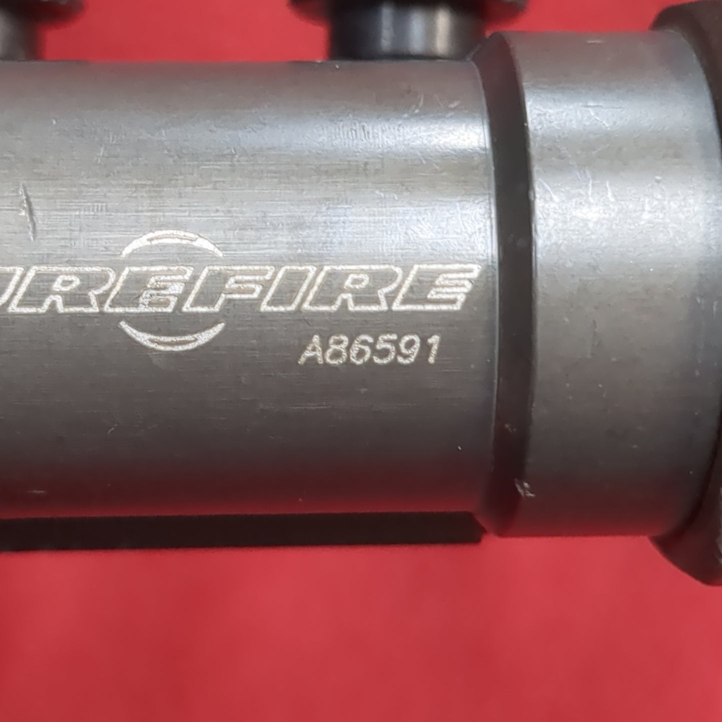 SureFire Flashlight W/ Rail Mount (j09-MAR72)