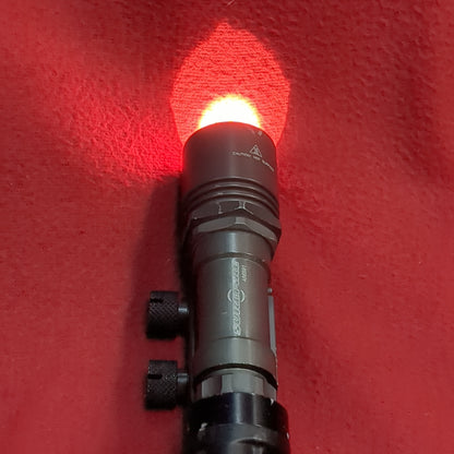 SureFire Flashlight W/ Rail Mount (j09-MAR72)