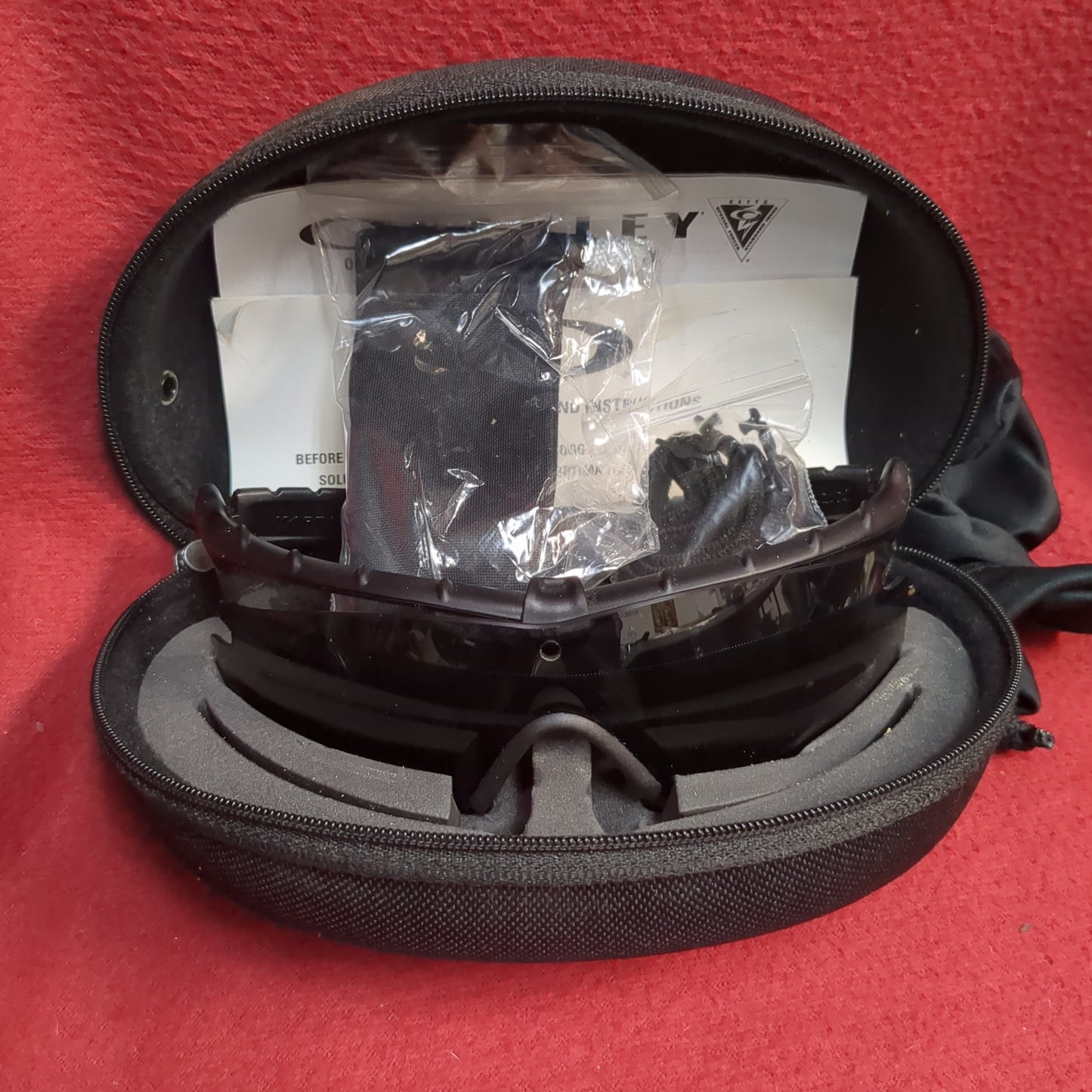 US Army Oakley 2.0 SI Ballistic M Frame Set Case Complete Good Condition (cl2- (ab16-MAR73)