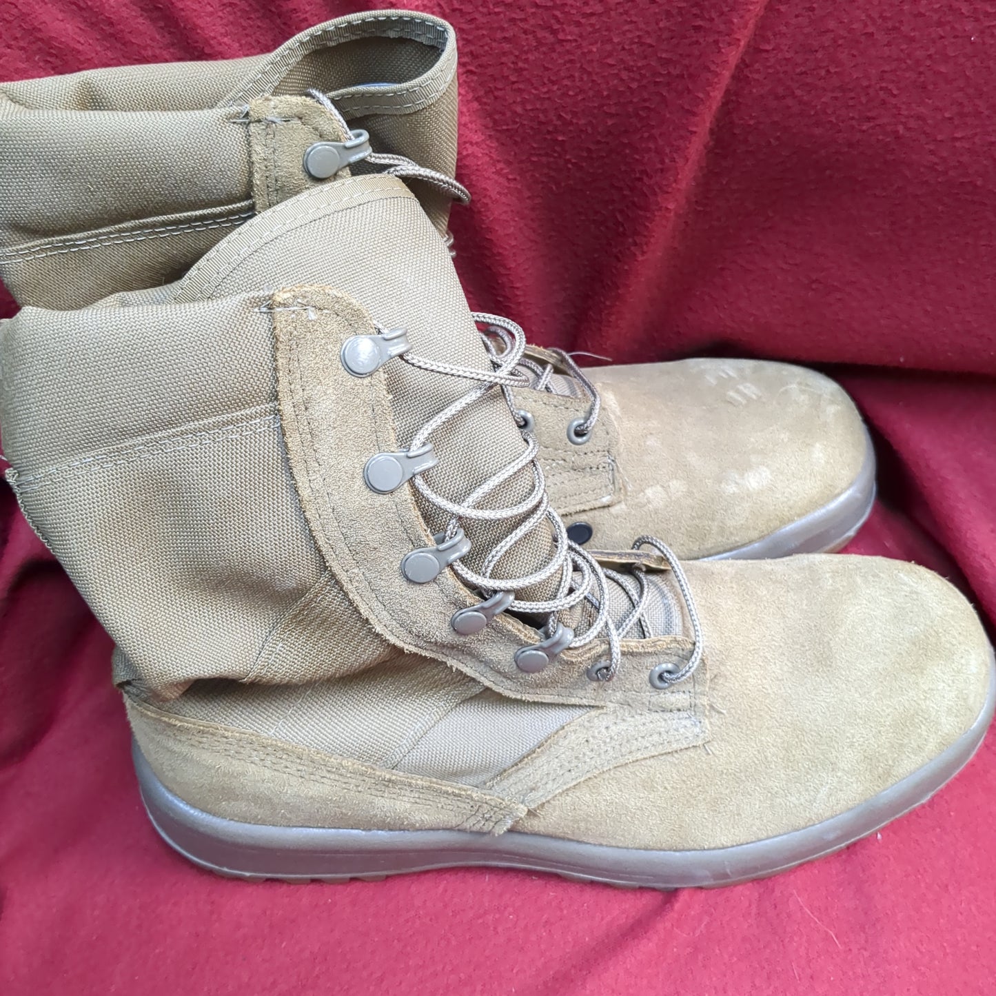 BELLEVILLE Desert Coyote Combat Boots  9.5 AHWC 18-D-1001 Used (CB01-ALP48)