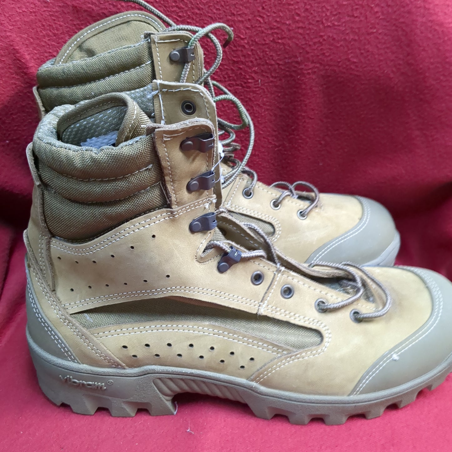 US Army Bates 11 W E03612C  Deployment Mountain Combat Boots Excellent condition (hc02-ALP62)