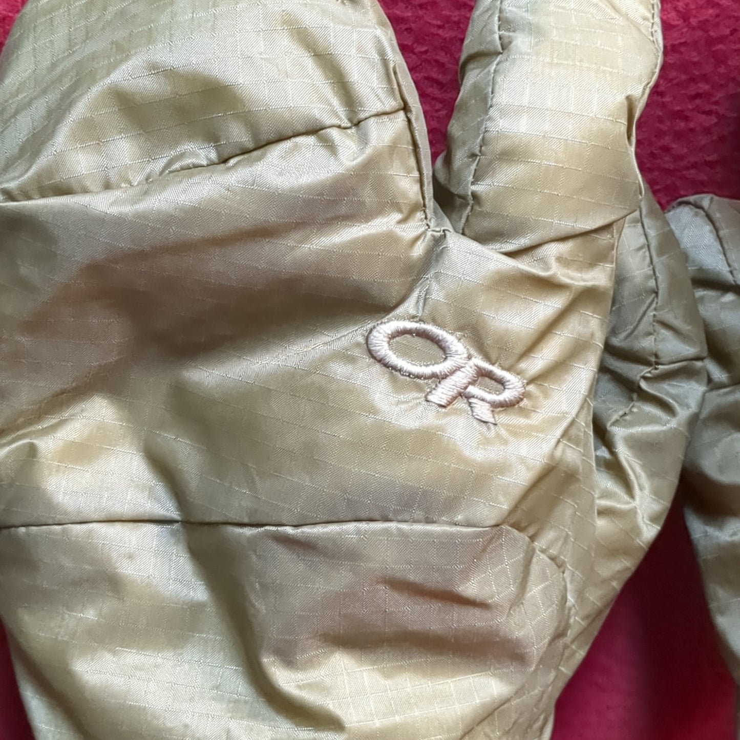 Outdoor Research MGS TF Shell Insulated Liner Mitts Coyote Excellent Condition (40cr- cb2-ALP77)